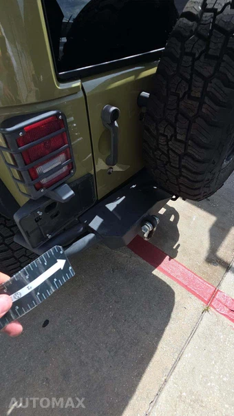 2013 Jeep Wrangler Unlimited Sahara - miniatura 24