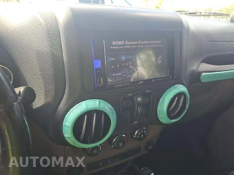 2013 Jeep Wrangler Unlimited Sahara - miniatura 10