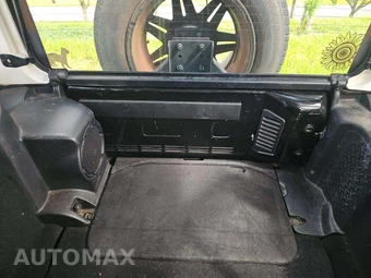 2013 Jeep Wrangler Unlimited Sahara - miniatura 14