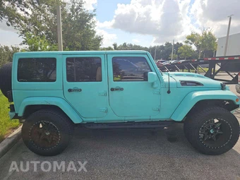 2013 Jeep Wrangler Unlimited Sahara - miniatura 4