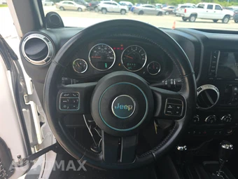 2013 Jeep Wrangler Unlimited Sahara - miniatura 10
