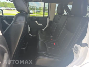 2013 Jeep Wrangler Unlimited Sahara - miniatura 13