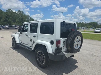 2013 Jeep Wrangler Unlimited Sahara - miniatura 6