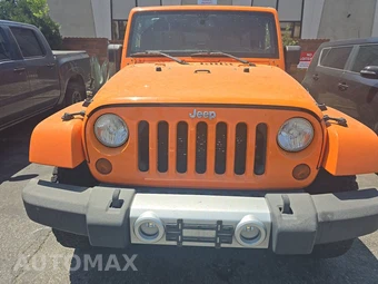 2013 Jeep Wrangler Unlimited Sahara - miniatura 2