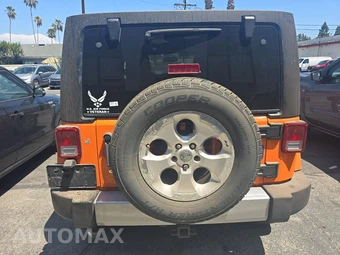2013 Jeep Wrangler Unlimited Sahara - miniatura 5