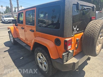 2013 Jeep Wrangler Unlimited Sahara - miniatura 6