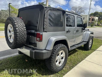 2013 Jeep Wrangler Unlimited Sahara - miniatura 14
