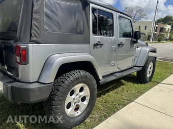 2013 Jeep Wrangler Unlimited Sahara - miniatura 15