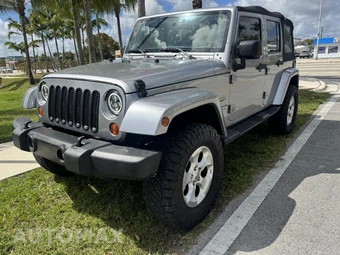 2013 Jeep Wrangler Unlimited Sahara - miniatura 5