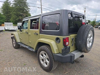 2013 Jeep Wrangler Unlimited Sahara - miniatura 2