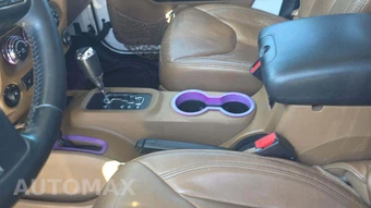 2013 Jeep Wrangler Unlimited Sahara - miniatura 26