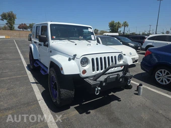 2013 Jeep Wrangler Unlimited Sahara - miniatura 3