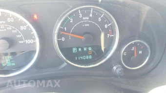 2013 Jeep Wrangler Unlimited Sahara - miniatura 36