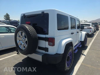 2013 Jeep Wrangler Unlimited Sahara - miniatura 4