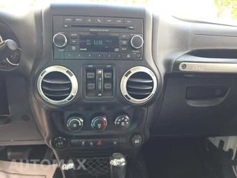 2013 Jeep Wrangler Unlimited Sahara - miniatura 7