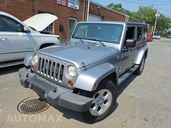 2013 Jeep Wrangler Unlimited Sahara