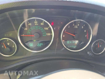 2013 Jeep Wrangler Unlimited Sahara - miniatura 9