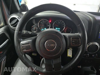 2013 Jeep Wrangler Unlimited Sahara - miniatura 10