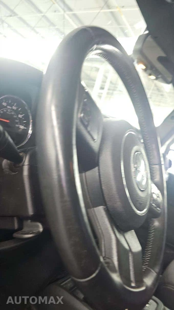 2013 Jeep Wrangler Unlimited Sahara - miniatura 27