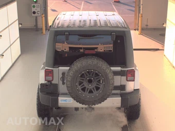 2013 Jeep Wrangler Unlimited Sahara - miniatura 5