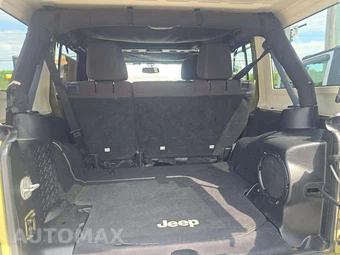 2013 Jeep Wrangler Unlimited Sahara - miniatura 14