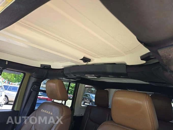 2013 Jeep Wrangler Unlimited Sahara - miniatura 11