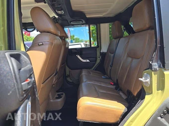 2013 Jeep Wrangler Unlimited Sahara - miniatura 13
