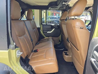2013 Jeep Wrangler Unlimited Sahara - miniatura 16