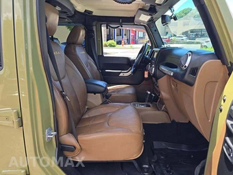 2013 Jeep Wrangler Unlimited Sahara - miniatura 18