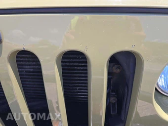 2013 Jeep Wrangler Unlimited Sahara - miniatura 23