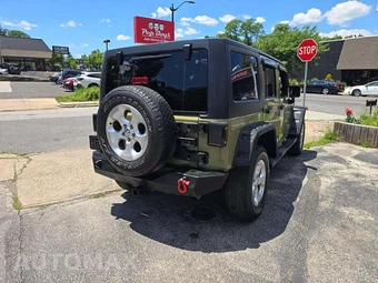 2013 Jeep Wrangler Unlimited Sahara - miniatura 3