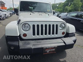 2013 Jeep Wrangler Unlimited Sahara - miniatura 2