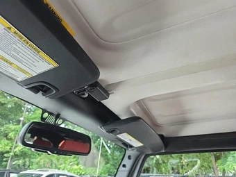 2013 Jeep Wrangler Unlimited Sahara - miniatura 26