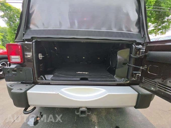 2013 Jeep Wrangler Unlimited Sahara - miniatura 14