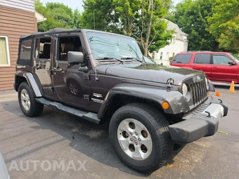 2013 Jeep Wrangler Unlimited Sahara - miniatura 4
