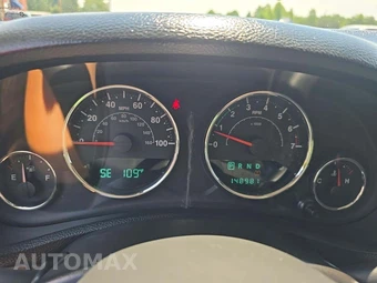 2013 Jeep Wrangler Unlimited Sahara - miniatura 9