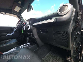 2013 Jeep Wrangler Unlimited Sahara - miniatura 19