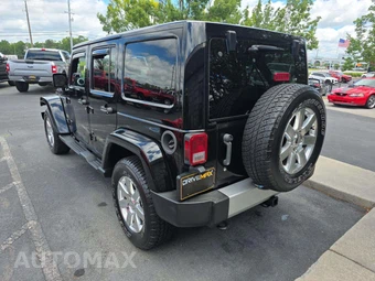 2013 Jeep Wrangler Unlimited Sahara - miniatura 2