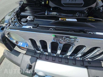 2013 Jeep Wrangler Unlimited Sahara - miniatura 21