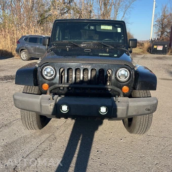 2013 Jeep Wrangler Unlimited Sahara - miniatura 14