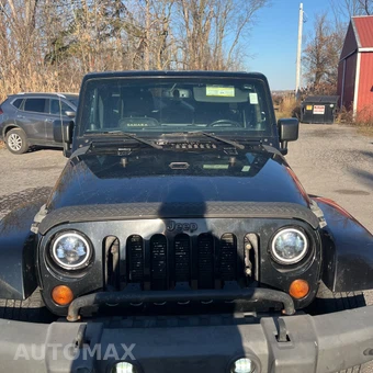 2013 Jeep Wrangler Unlimited Sahara - miniatura 15
