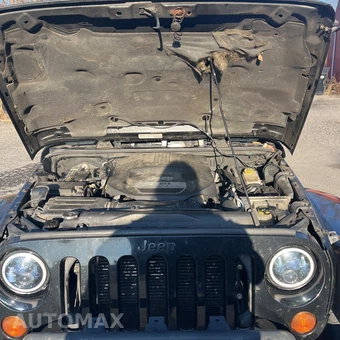 2013 Jeep Wrangler Unlimited Sahara - miniatura 41