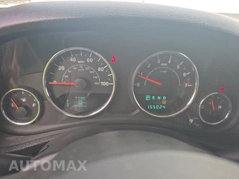 2013 Jeep Wrangler Unlimited Sahara - miniatura 12