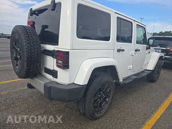 2013 Jeep Wrangler Unlimited Sahara - miniatura 4