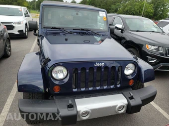 2013 Jeep Wrangler Unlimited Sahara - miniatura 2