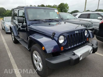 2013 Jeep Wrangler Unlimited Sahara - miniatura 3