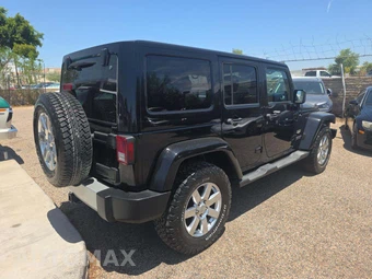 2013 Jeep Wrangler Unlimited Sahara - miniatura 3
