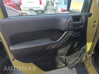 2013 Jeep Wrangler Unlimited Sport - miniatura 9
