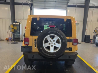 2013 Jeep Wrangler Unlimited Sport - miniatura 5