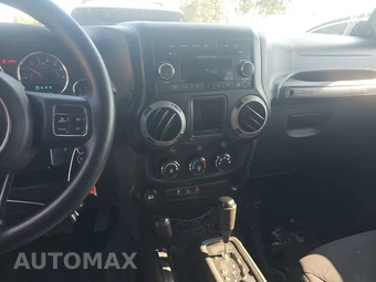2013 Jeep Wrangler Unlimited Sport - miniatura 11